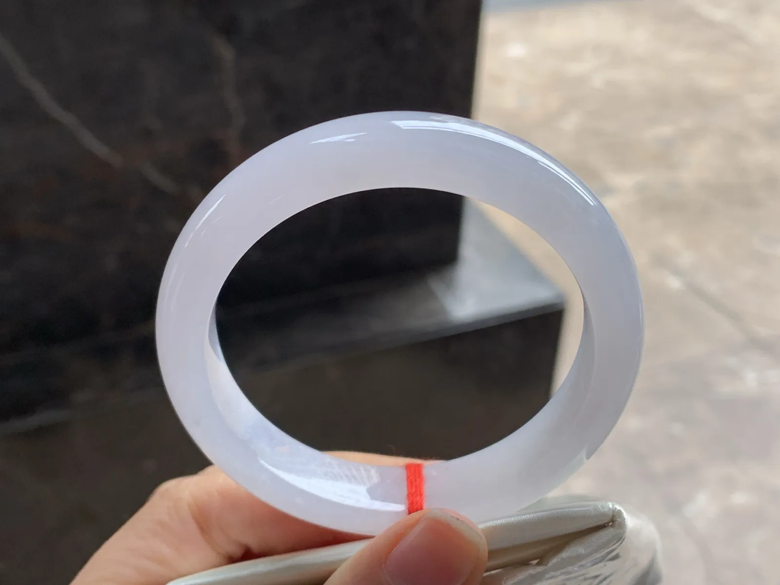 57-12.6-8.2

淡紫手镯^_^清新细腻