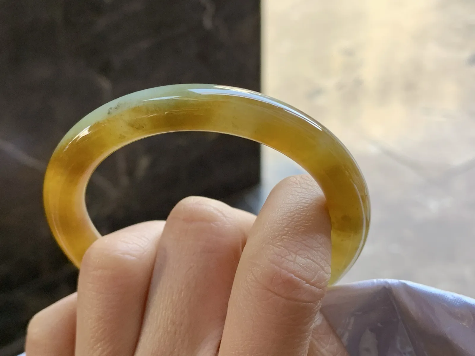 53-8.6

红翡圆条手镯^_^起光