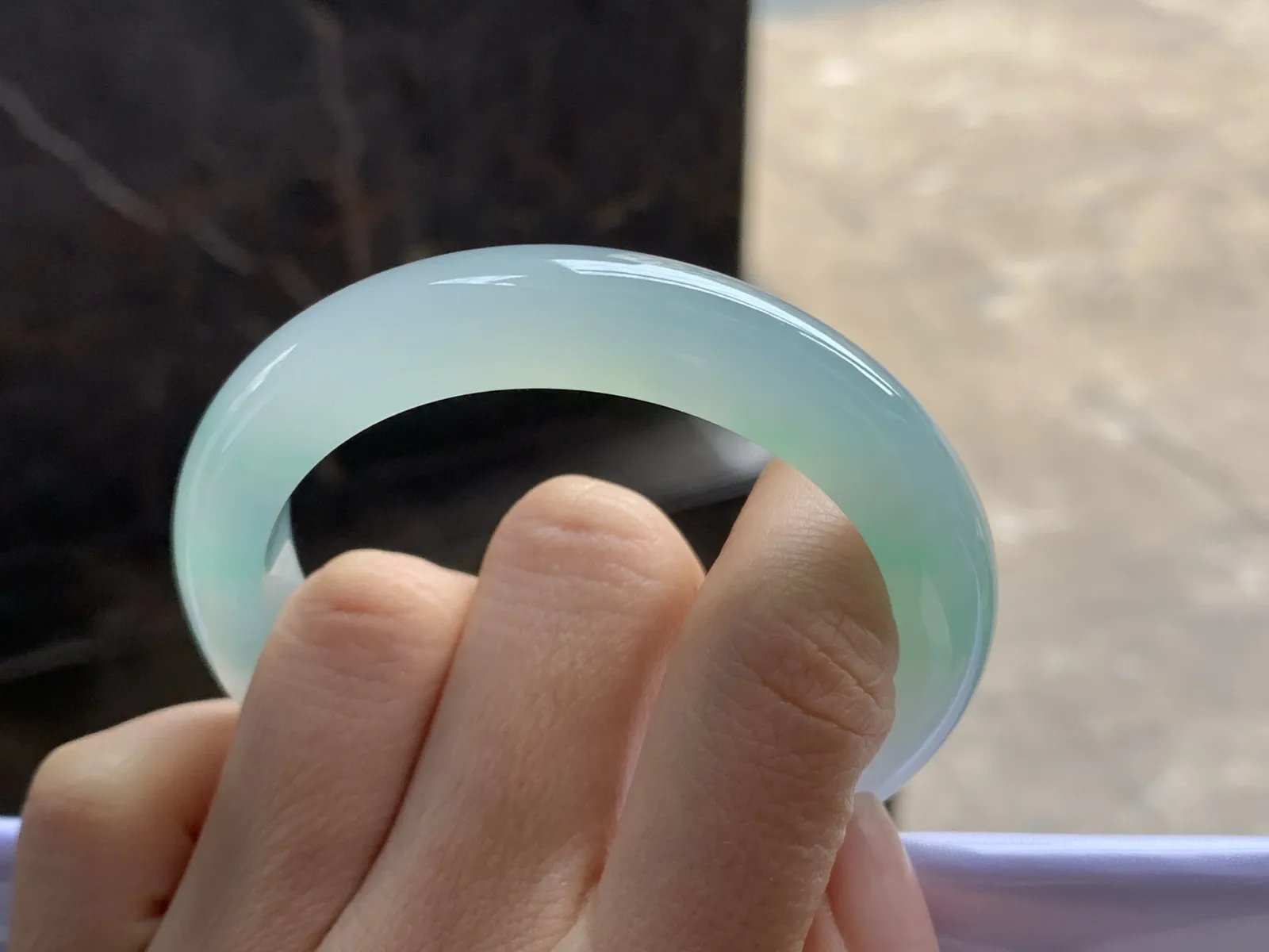 51.5-10.7-8.2

冰晴水手镯^_^冰透清新