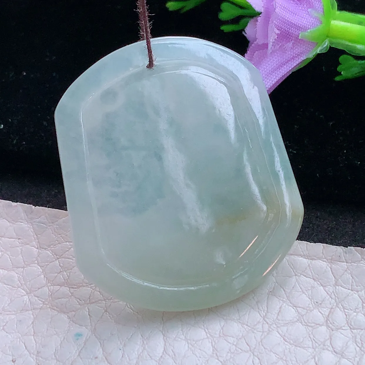 kh实拍38.6*33.5*4.4缅甸翡翠俏色普贤观音菩萨吊坠，守护神