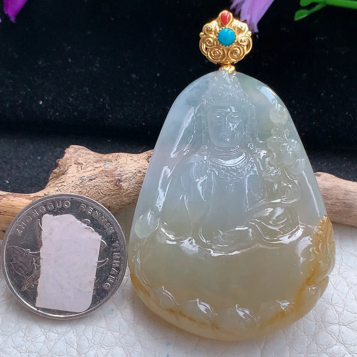 yl实拍裸石54.5*41*9缅甸翡翠精雕冰黄翡大势至观音菩萨吊坠 生肖守护神，18k金扣头