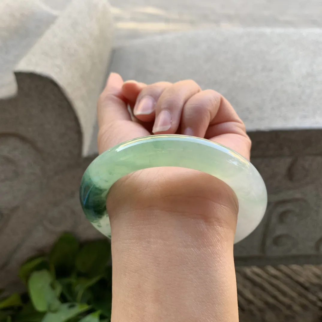 圈口55.6-11.5 【冰飘绿圆条手镯】圆条55 56可戴