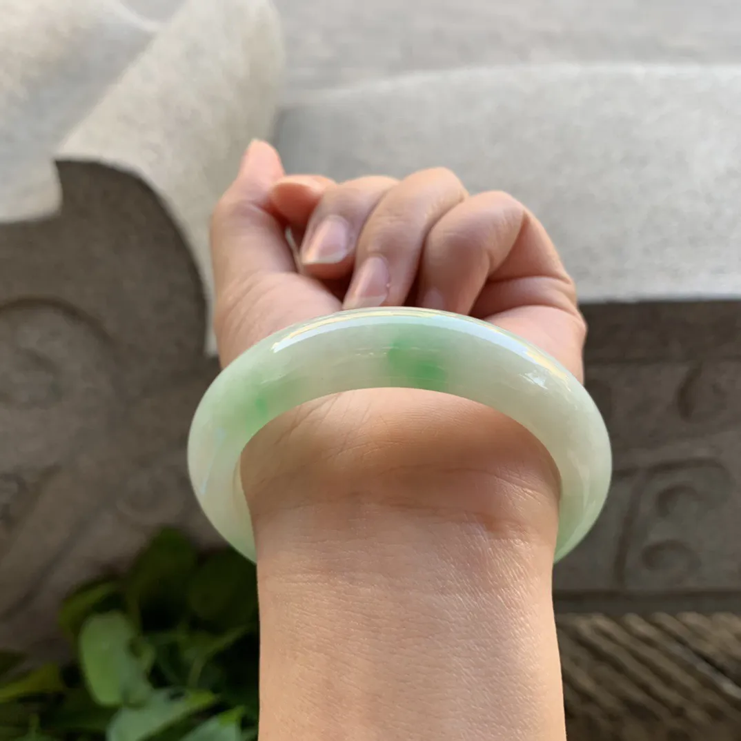 圈口55.7-13.1-8.8 【飘阳绿正圈手镯】正圈55 56可戴