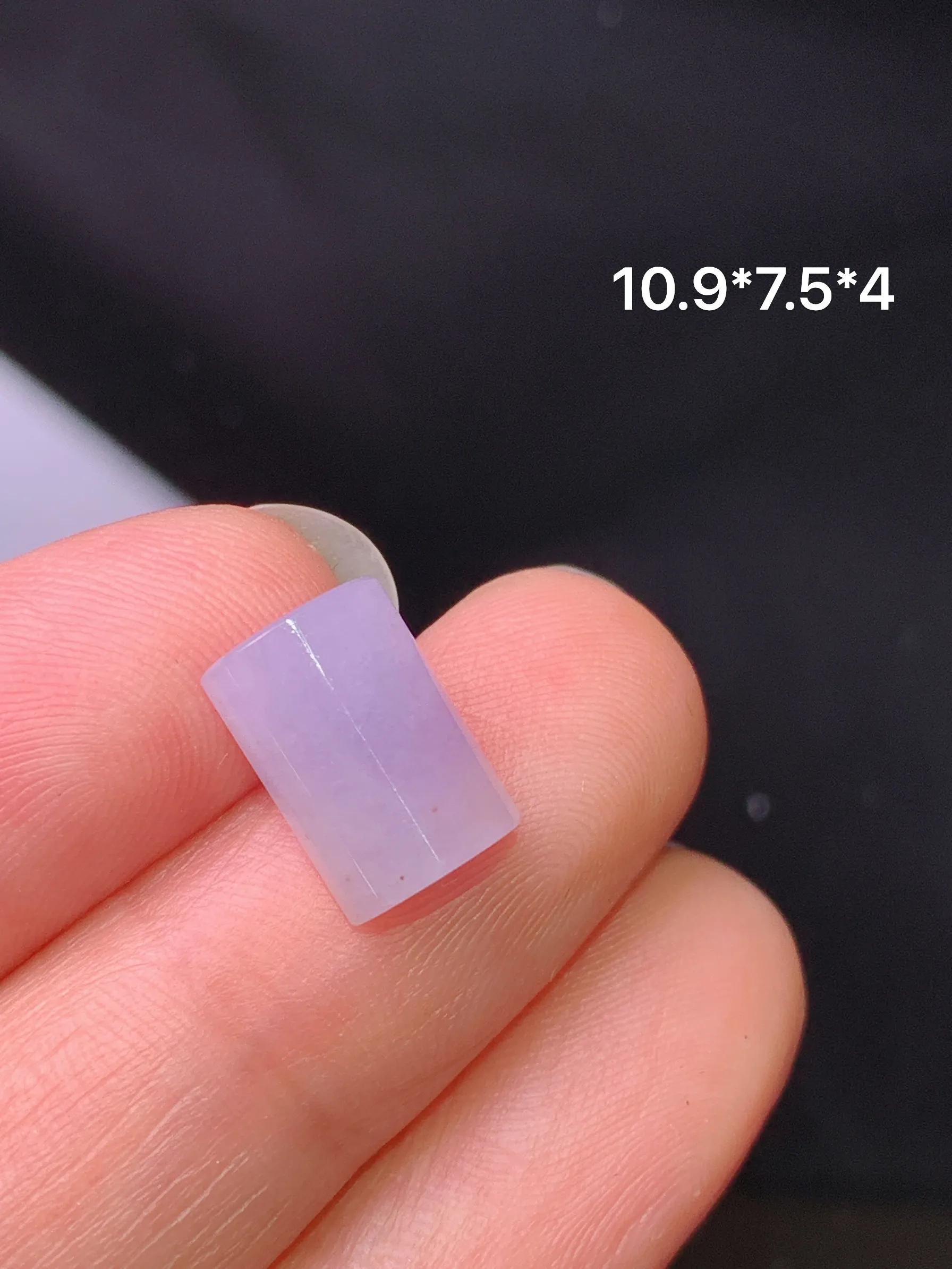 镶嵌款 紫罗兰玉柱 玉质细腻 色泽艳丽清新 整体尺寸10.9*7.5*4