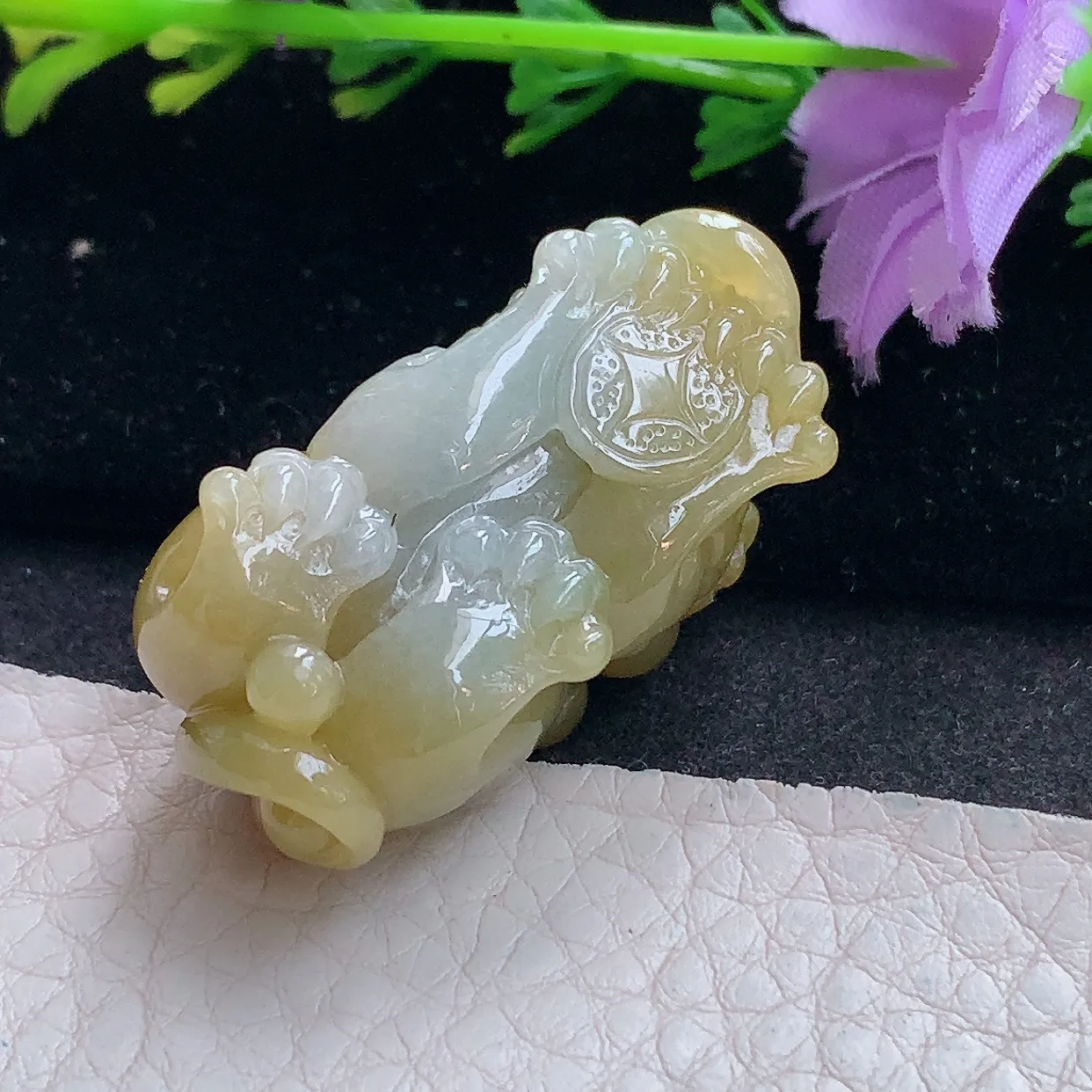 lz实拍37*18.3*17.5缅甸翡翠精雕黄翡貔貅吊坠 招财貔貅玉坠