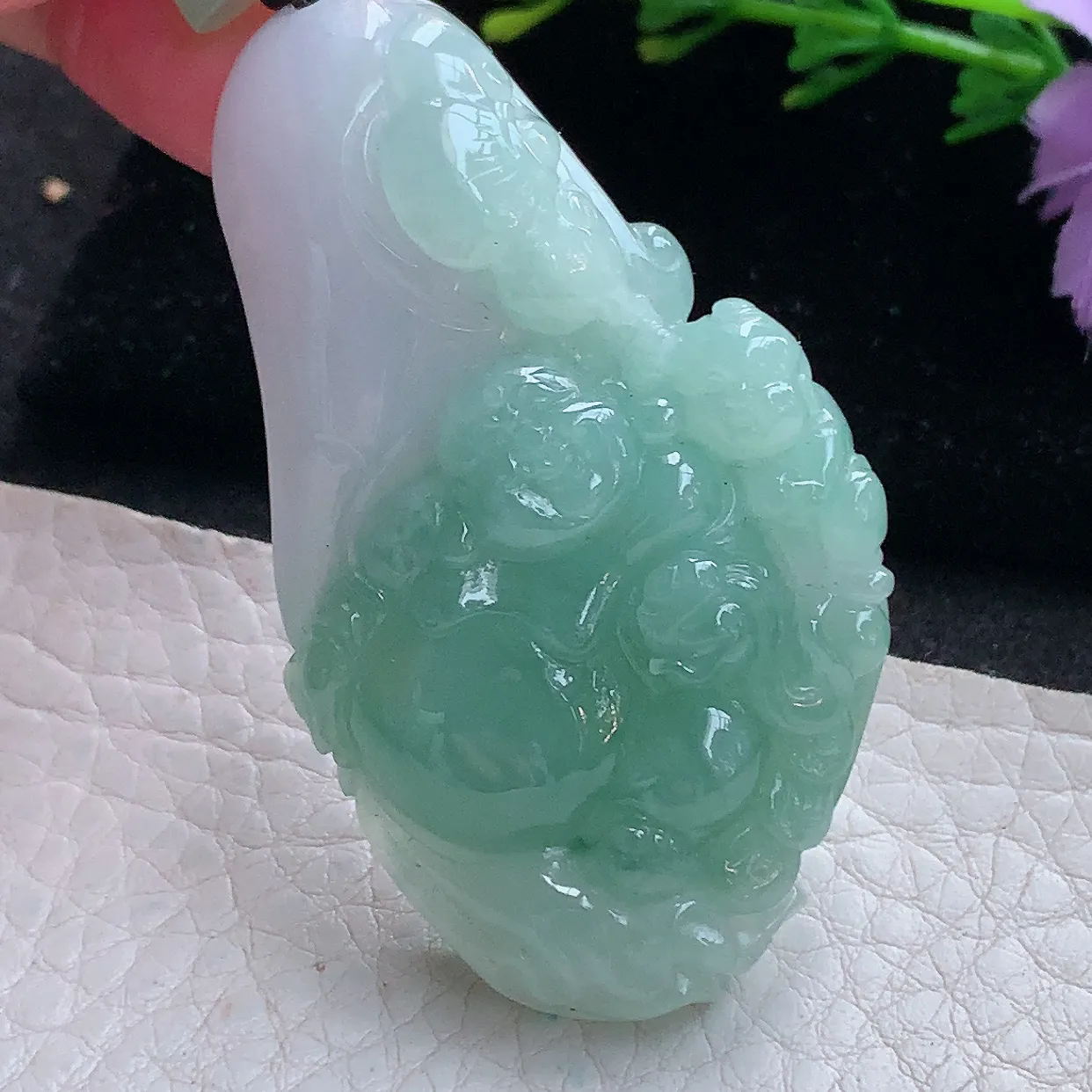 lz实拍54.6*32*11.3缅甸翡翠精雕冰透双彩逍遥佛公吊坠 童子戏佛玉坠