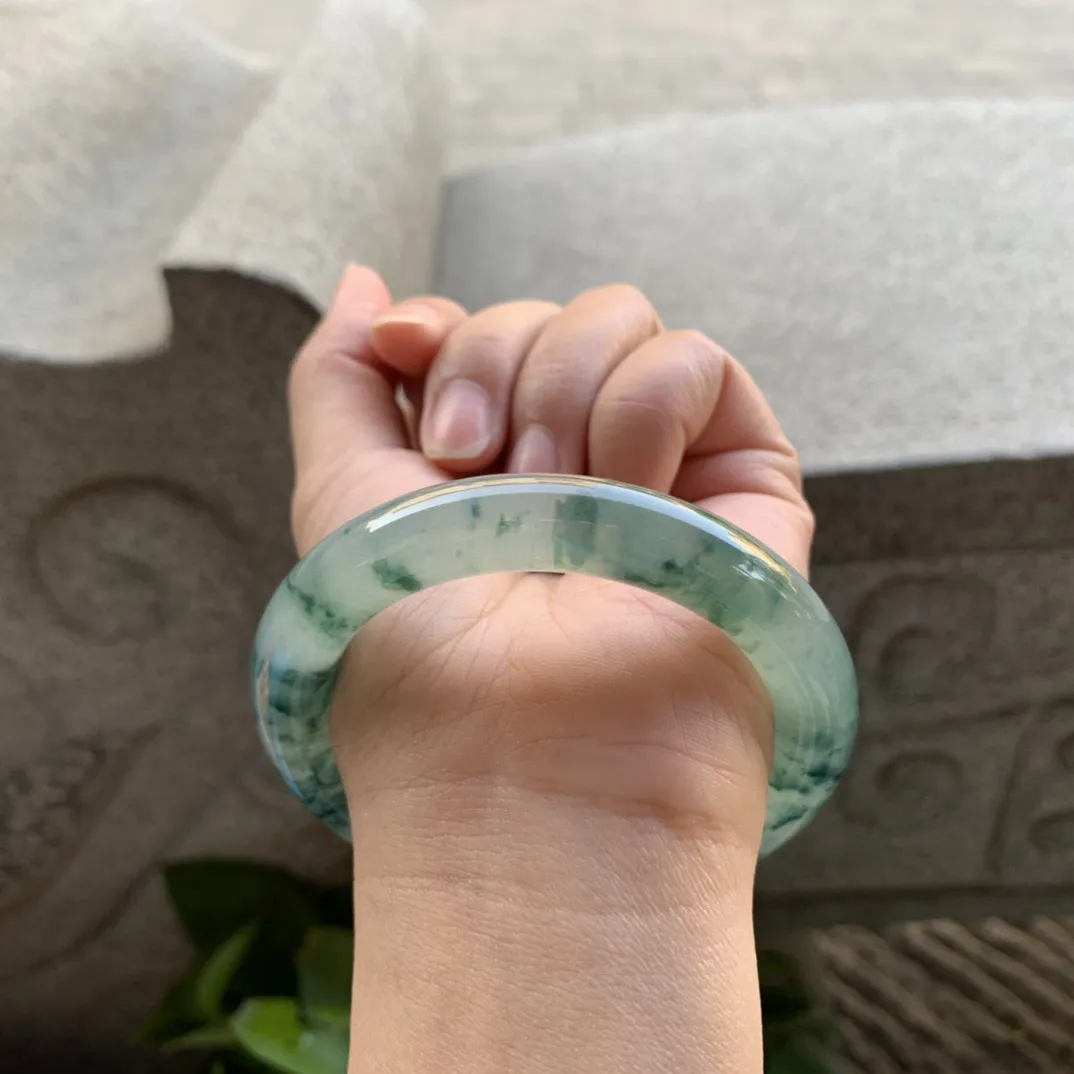 圈口  55.8-10.7【高冰飘花圆条手镯】圆条55 56可戴