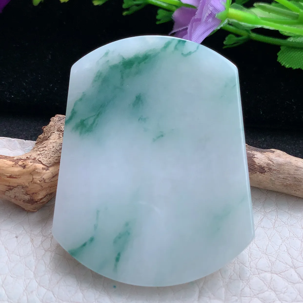 zen实拍55*43*4.8天然缅甸翡翠飘花平安无事牌吊坠 无字牌