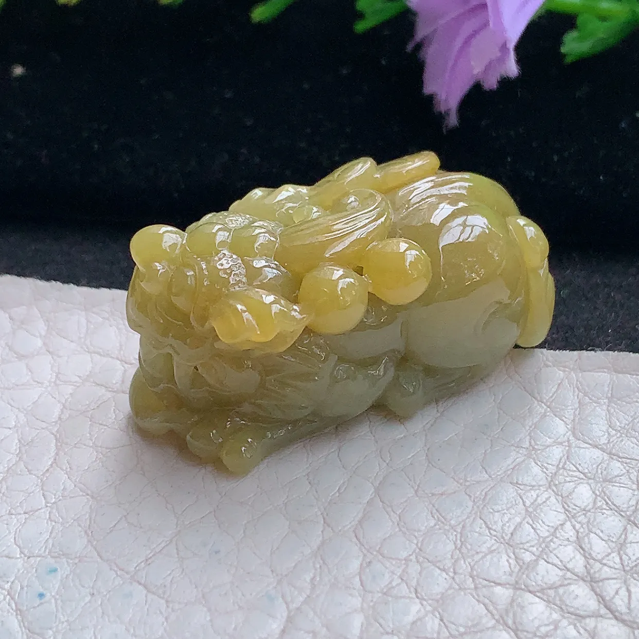 lz实拍37*18.3*17.5缅甸翡翠精雕黄翡貔貅吊坠 招财貔貅玉坠