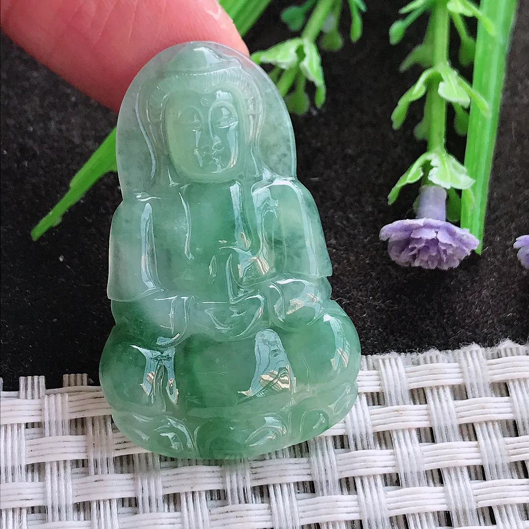 实拍A货翡翠39.8/25/4老坑冰胶水灵满绿小观音吊坠翡翠挂件