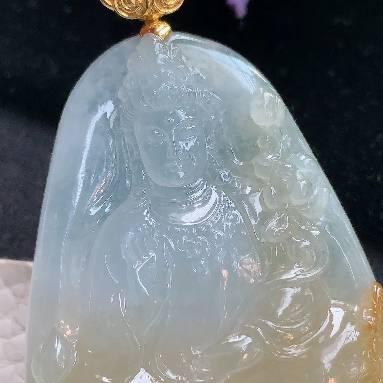 yl实拍裸石54.5*41*9缅甸翡翠精雕冰黄翡大势至观音菩萨吊坠 生肖守护神，18k金扣头