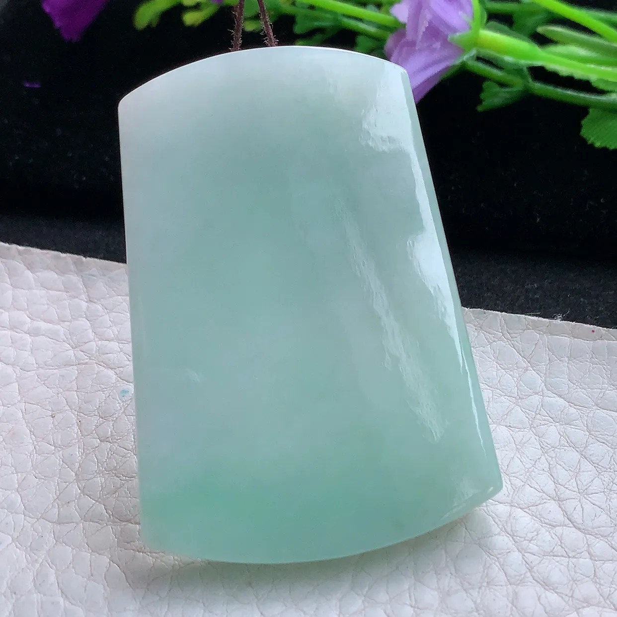 zen实拍57.8*40.6*6.6天然缅甸翡翠淡绿平安无事牌吊坠