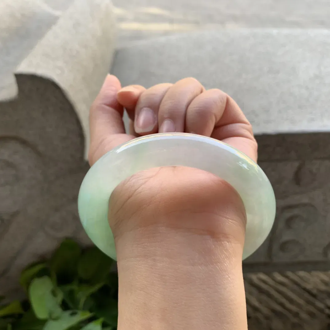 圈口55.6-11.5 【冰飘绿圆条手镯】圆条55 56可戴