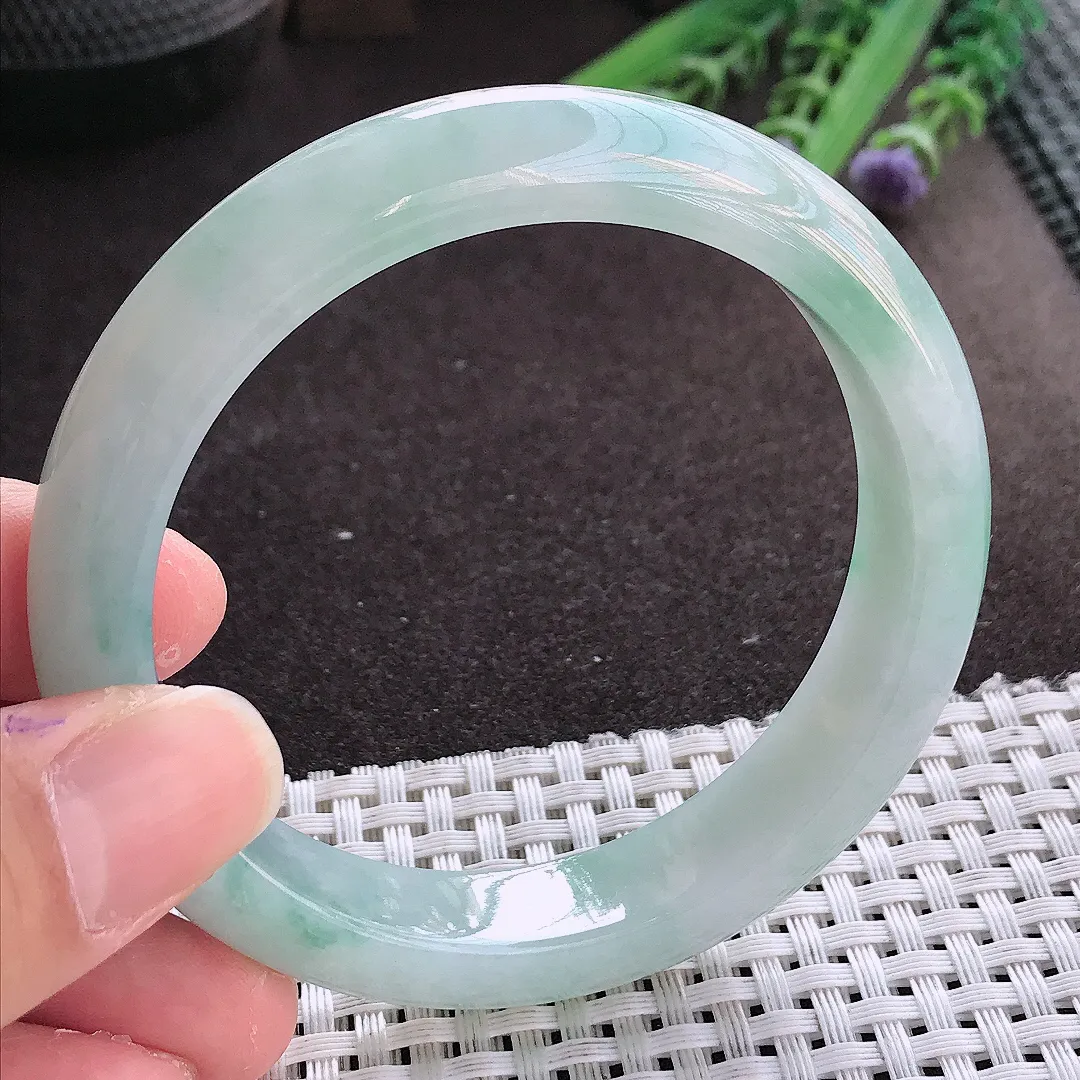 实拍翡翠A货58/12.7/8.5老坑冰润起胶飘绿手镯翡翠玉镯女款百搭