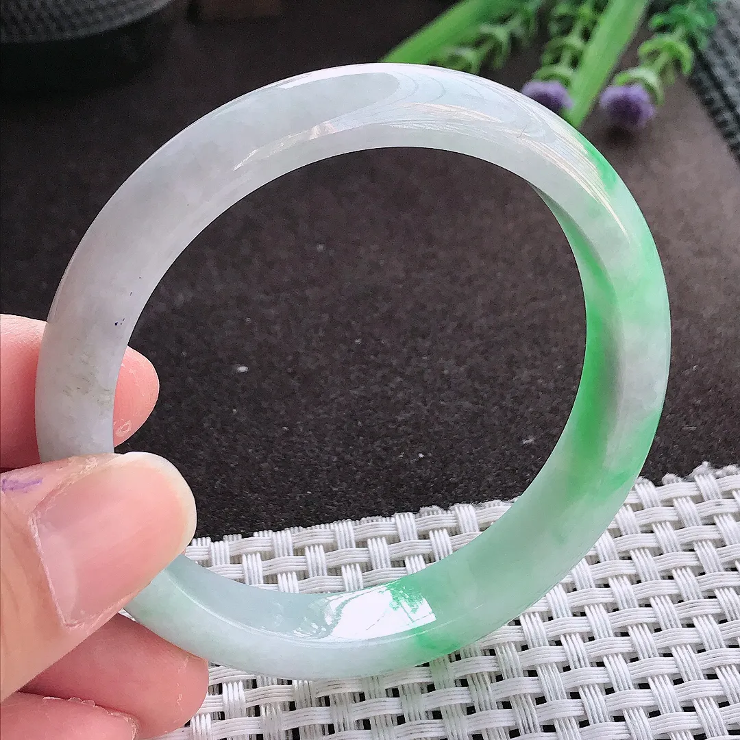 实拍翡翠A货58/11.5/7.8老坑精美飘阳绿手镯翡翠玉镯女款百搭