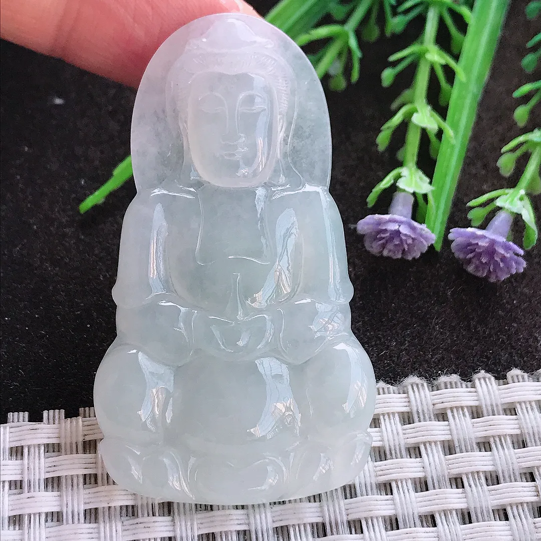 实拍A货翡翠56/31.8/4.8老坑冰润起胶月光白正装观音吊坠翡翠挂件