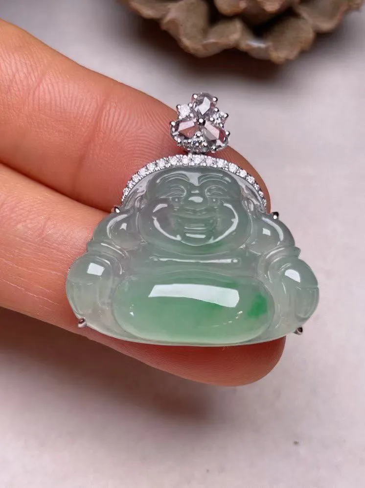 冰种飘绿佛公吊坠、真金真钻镶嵌，种水好，玉质细腻 .裸石尺寸 27.2*19.5