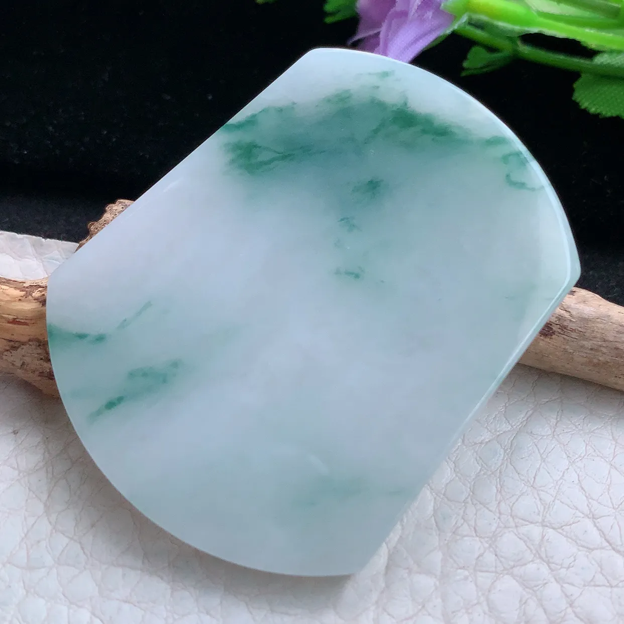 zen实拍55*43*4.8天然缅甸翡翠飘花平安无事牌吊坠 无字牌