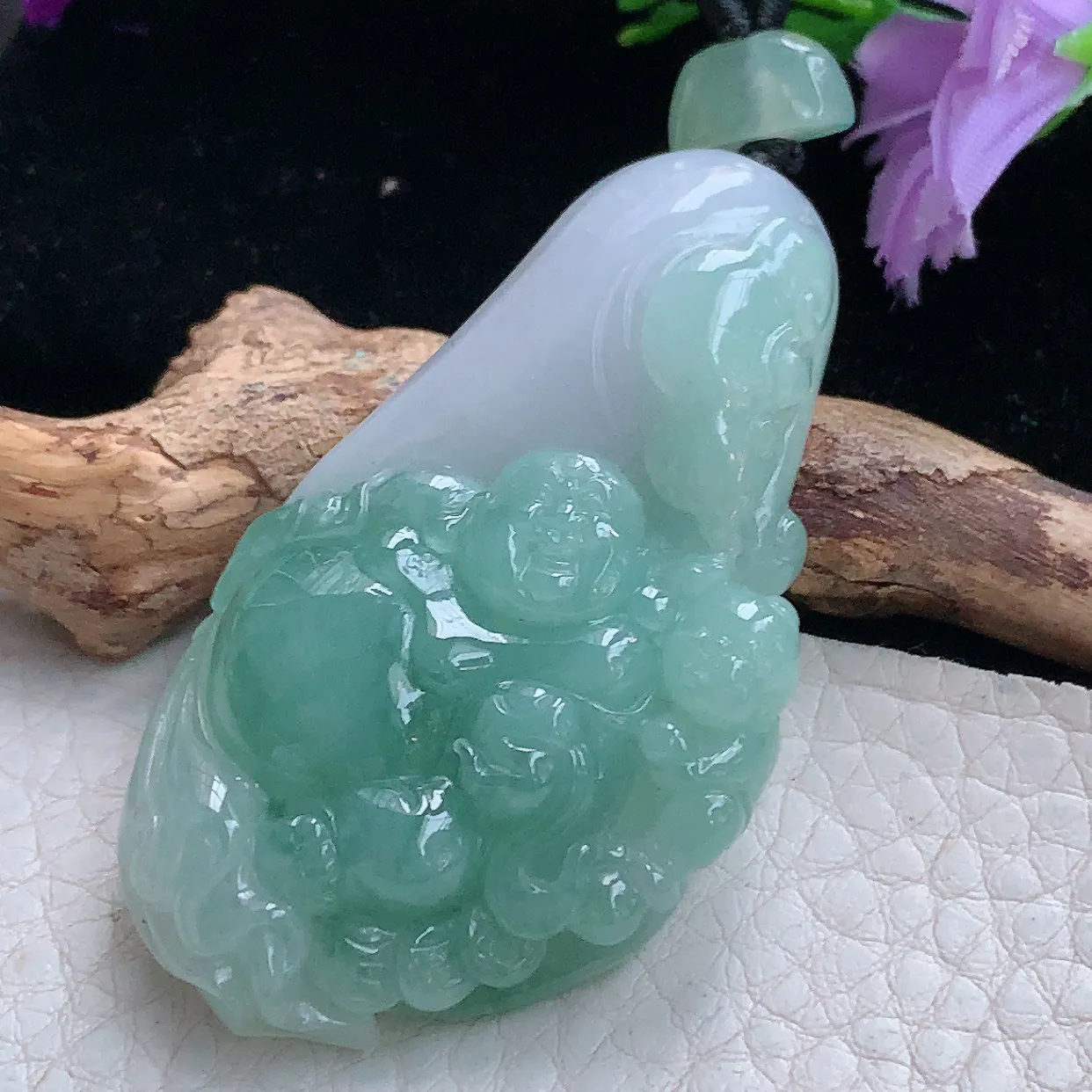 lz实拍54.6*32*11.3缅甸翡翠精雕冰透双彩逍遥佛公吊坠 童子戏佛玉坠