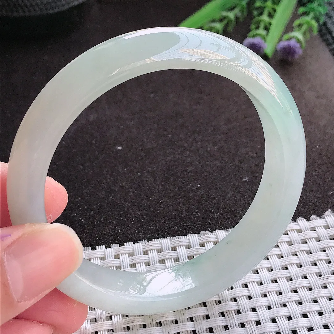 实拍翡翠A货58/13.1/8老坑冰胶水灵冰晴手镯翡翠玉镯女款百搭