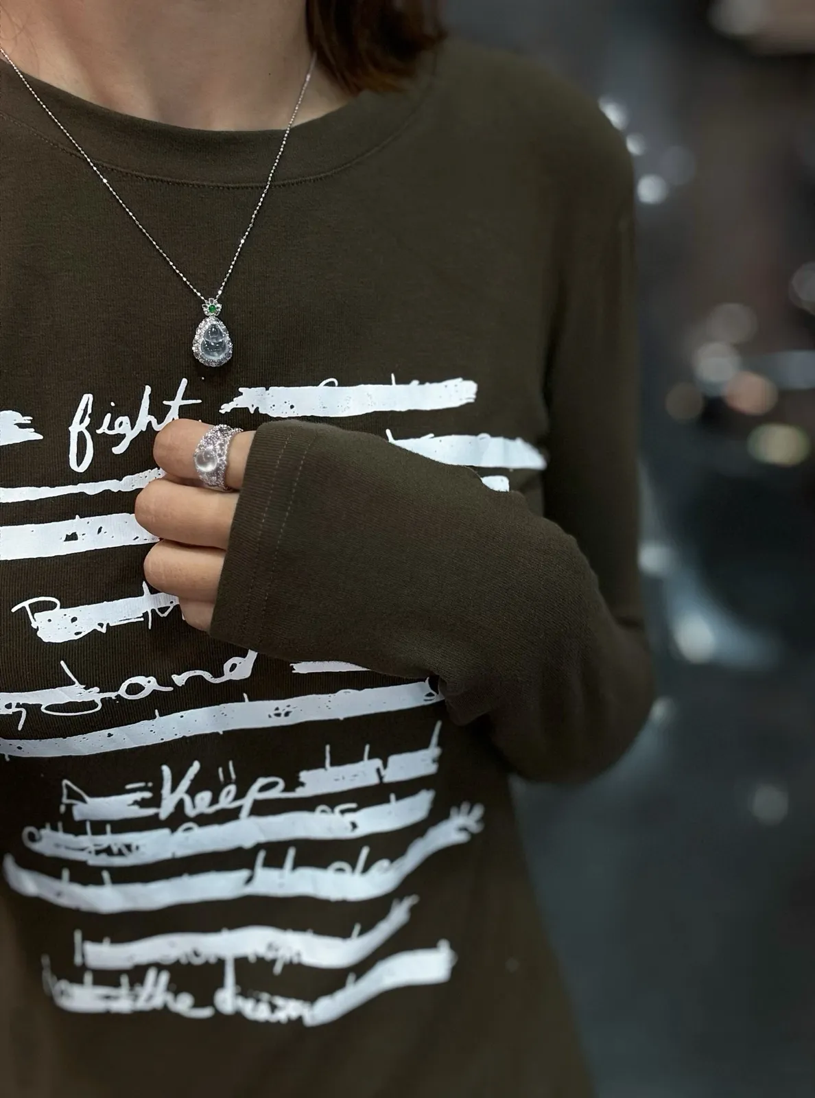 冰种 起光 小葫芦吊坠

18k金镶嵌