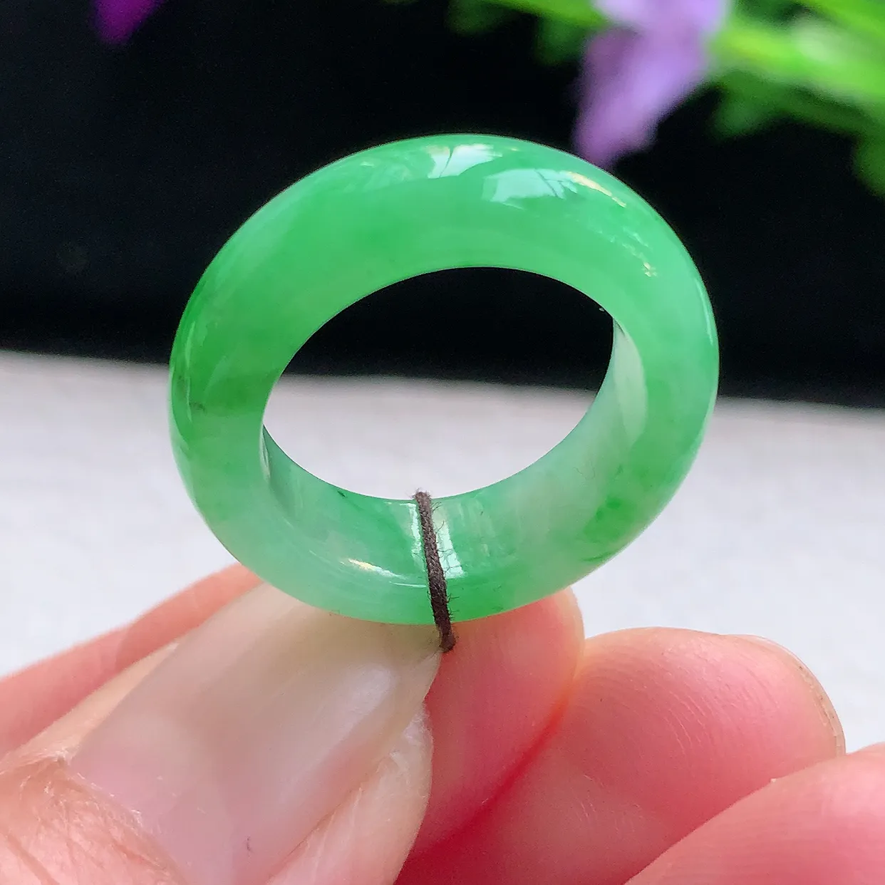 lz实拍16.8*6.6*4缅甸翡翠满绿戒指 16.8内径玉指圈女款戒圈指环