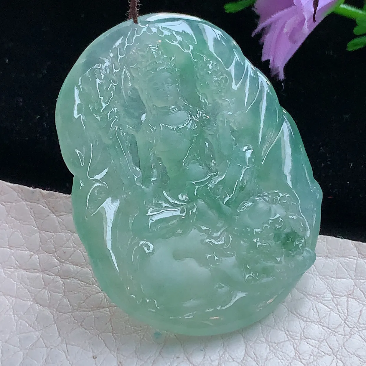 Ktj实拍45.8*35.8*5.3天然缅甸翡翠精雕冰晴水文殊观音菩萨吊坠 生肖守护神