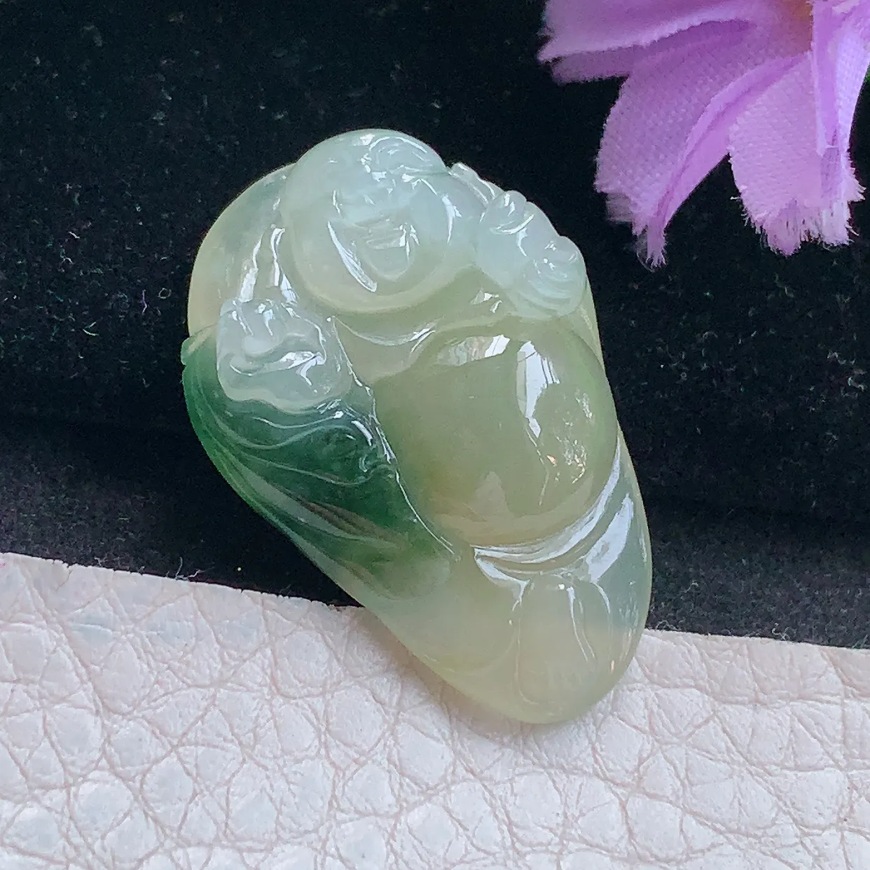 lz实拍29.2*19.6*7.5缅甸翡翠巧雕黄翡逍遥佛公吊坠 站佛布袋佛玉坠