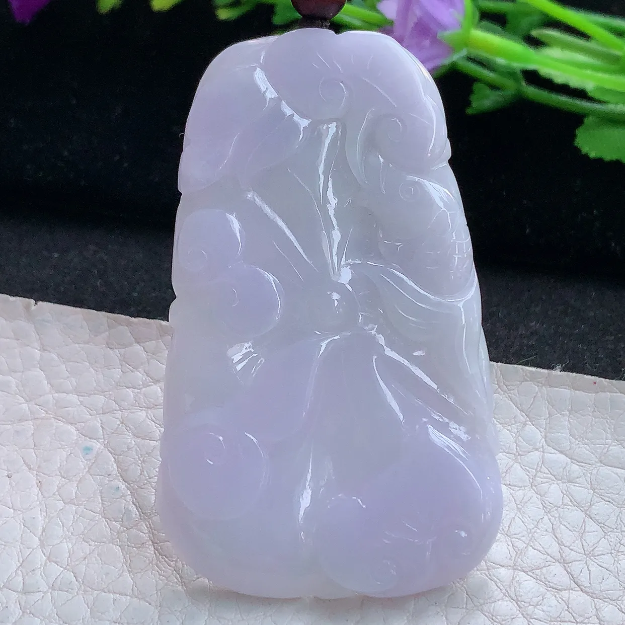 zen实拍61.8*37.2*5天然缅甸翡翠紫罗兰荷叶鱼吊坠 年年有余