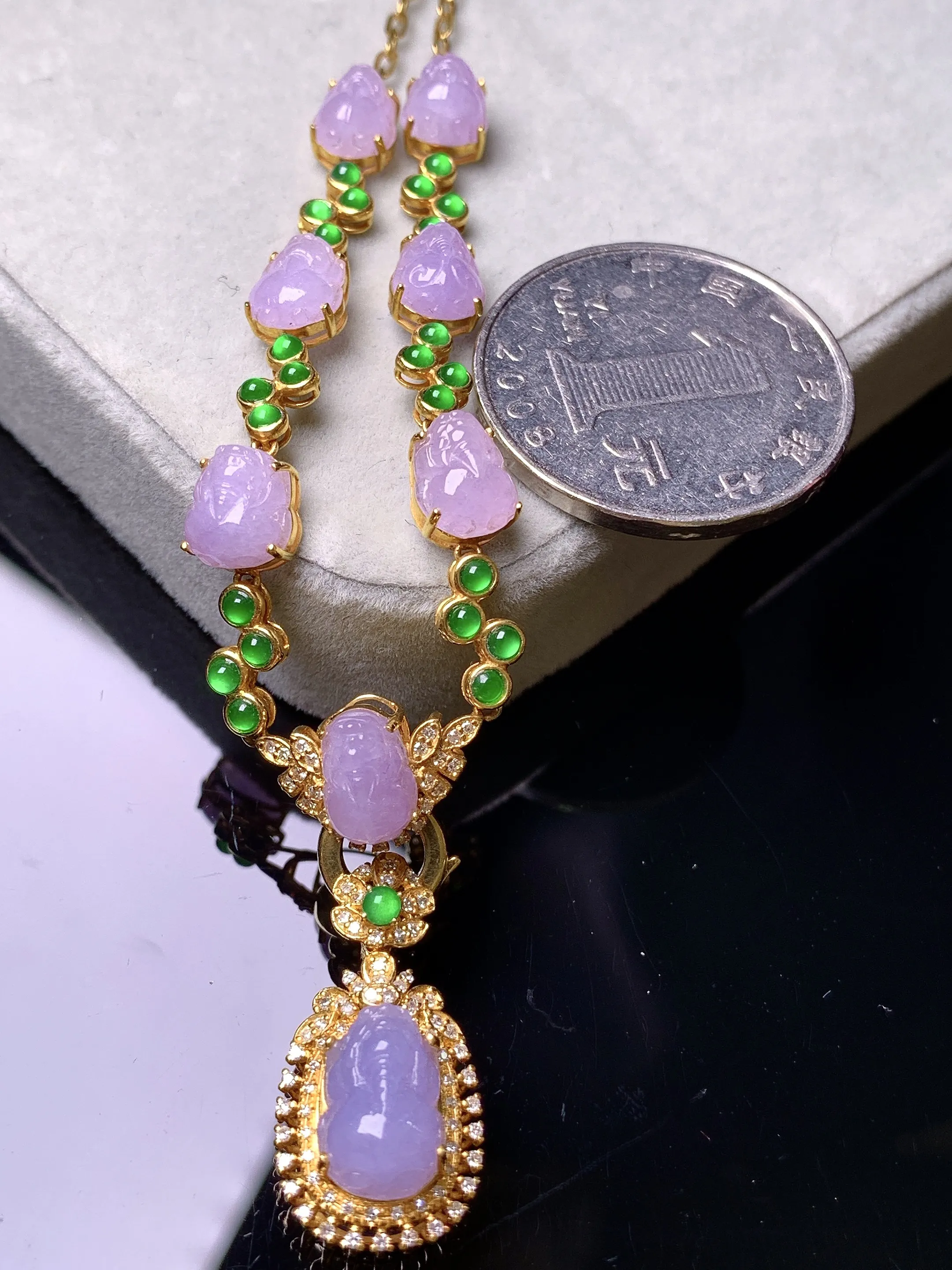 18k金钻镶嵌紫罗兰貔貅多用吊坠项链 玉质细腻 色泽艳丽清新 整体尺寸23.5*11.8*8.3