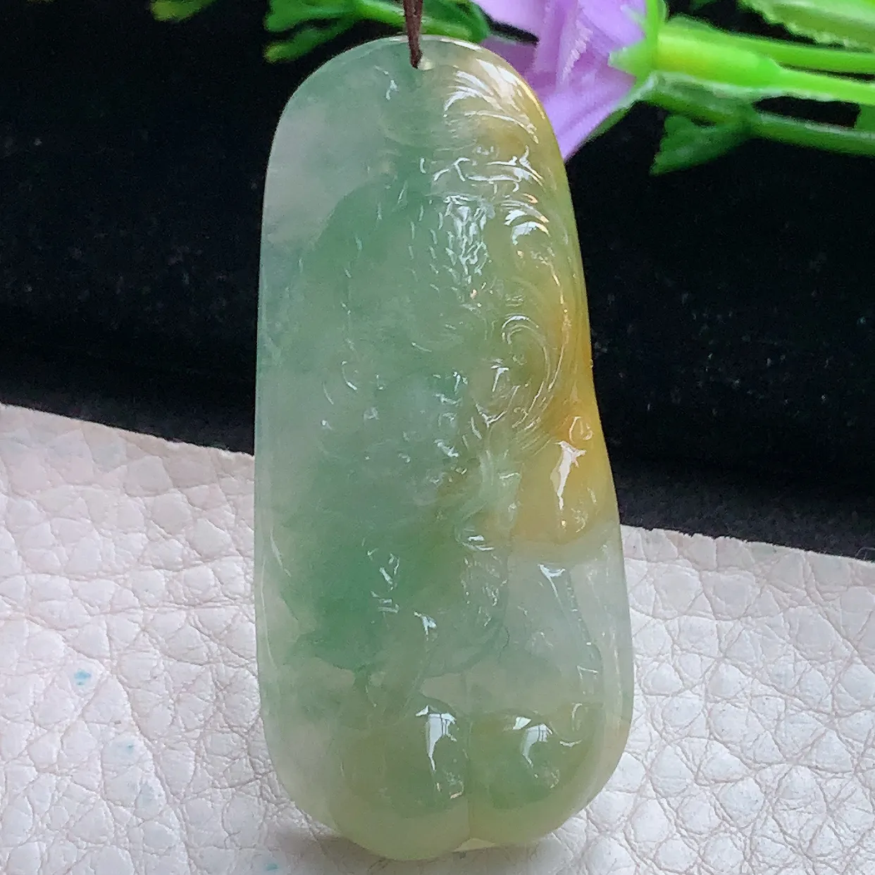 lz实拍51.8*24*7.8缅甸翡翠精雕黄加绿生肖虎吊坠如虎添翼玉坠