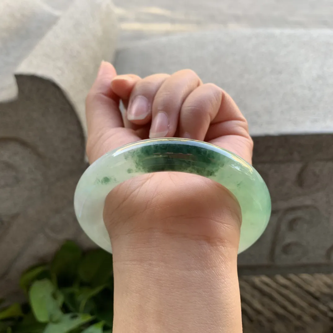 圈口55.6-11.5 【冰飘绿圆条手镯】圆条55 56可戴