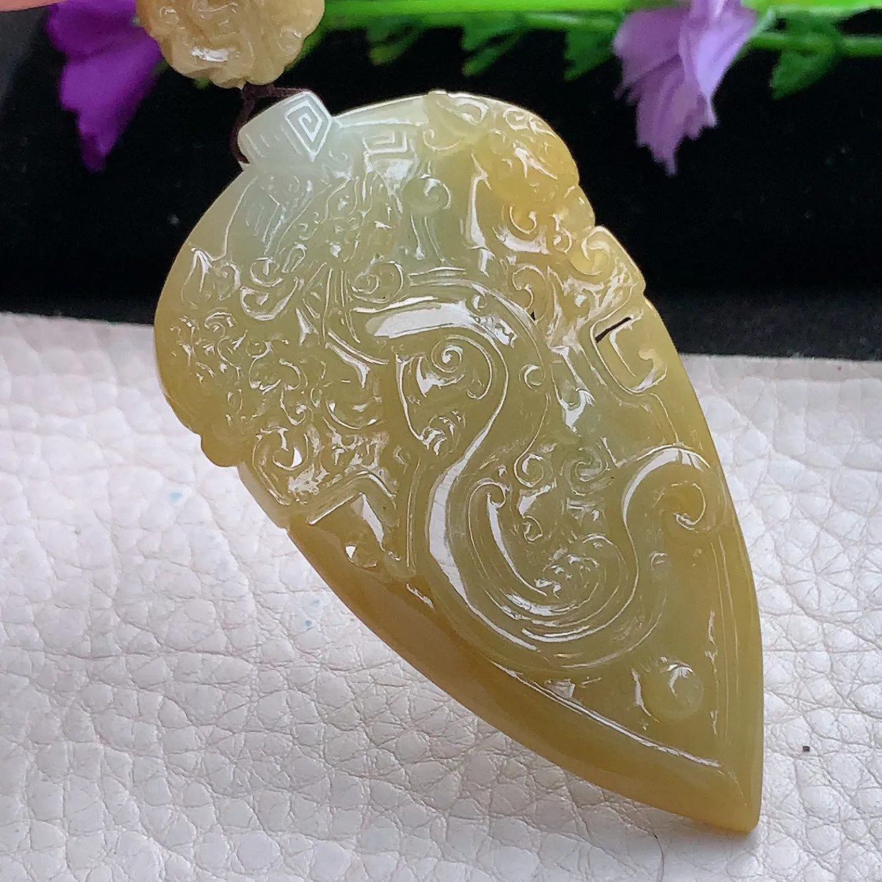 lz实拍65.6*37.8*6.3缅甸翡翠黄翡仿古龙吊坠