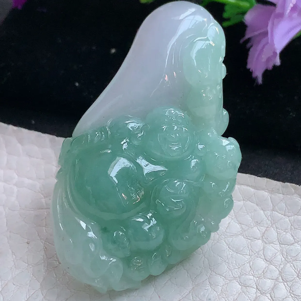 lz实拍54.6*32*11.3缅甸翡翠精雕冰透双彩逍遥佛公吊坠 童子戏佛玉坠