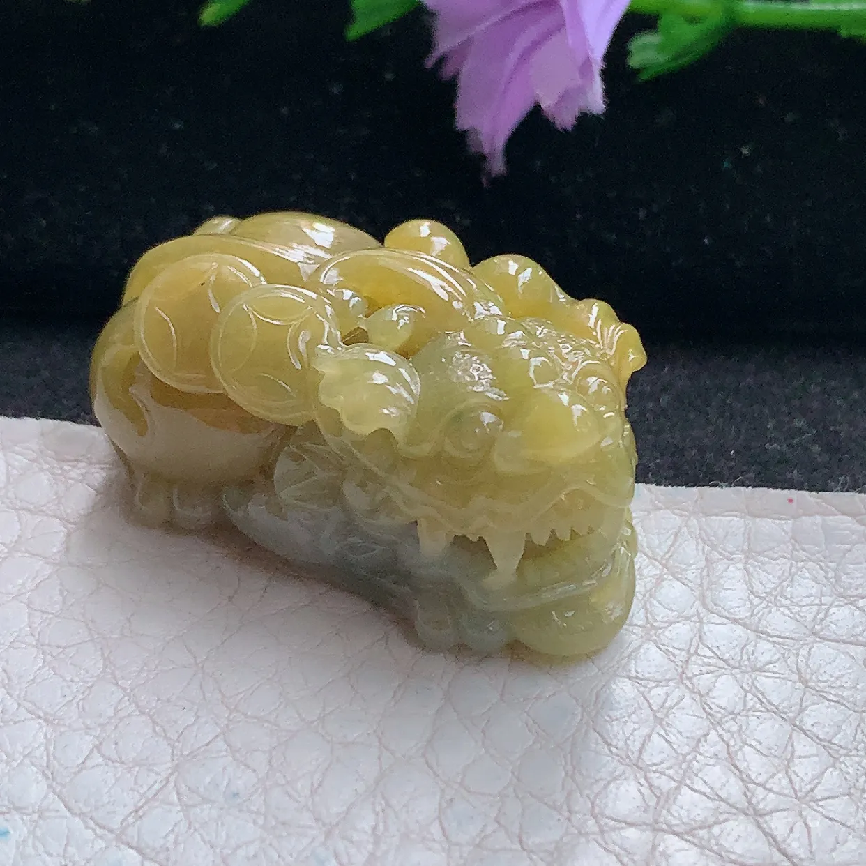 lz实拍37*18.3*17.5缅甸翡翠精雕黄翡貔貅吊坠 招财貔貅玉坠