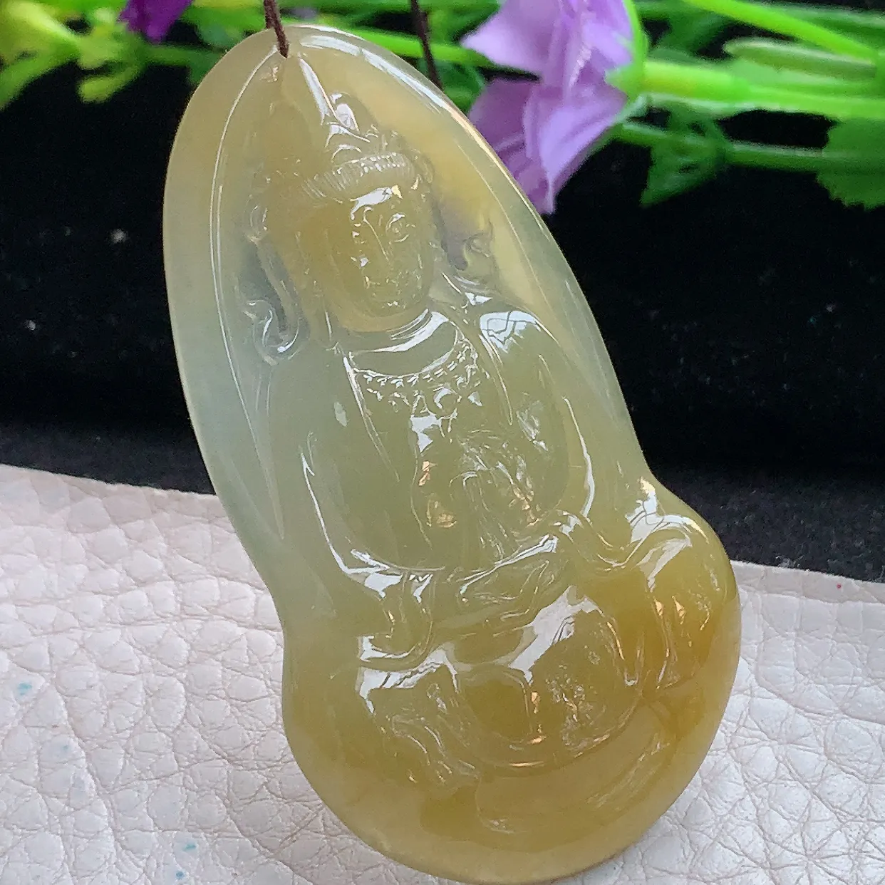 lz实拍61*33.8*6缅甸翡翠精雕黄翡观音坠 观音菩萨玉挂件