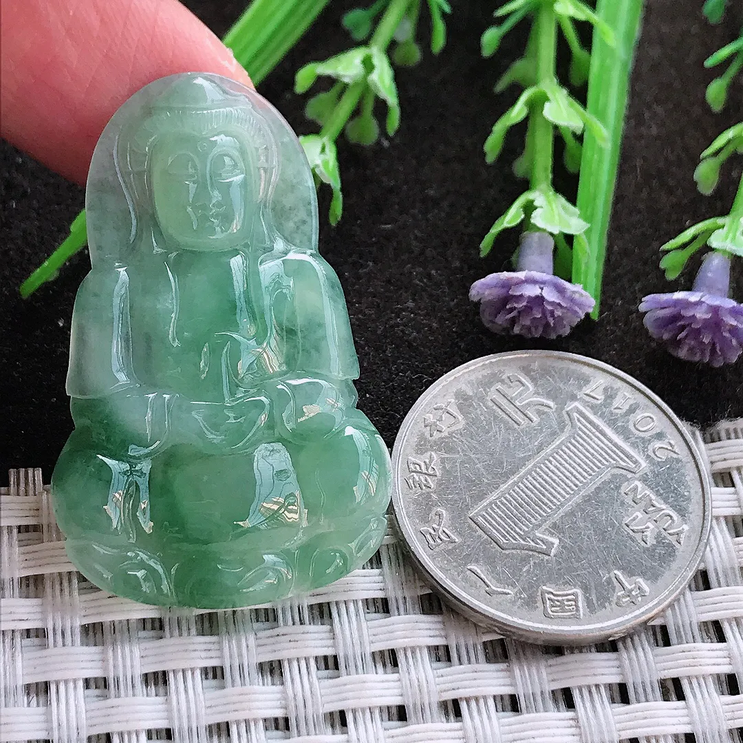 实拍A货翡翠39.8/25/4老坑冰胶水灵满绿小观音吊坠翡翠挂件