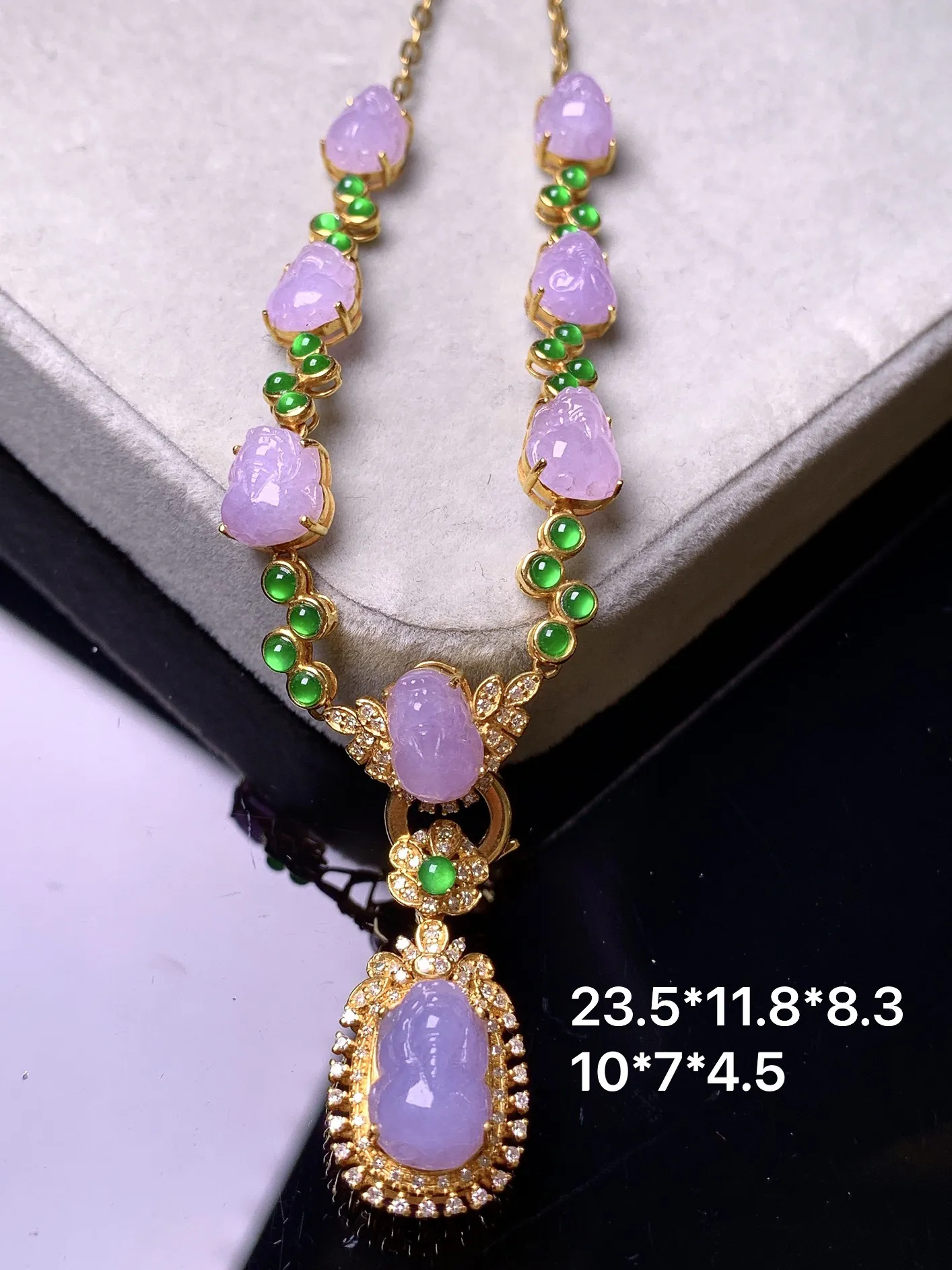 18k金钻镶嵌紫罗兰貔貅多用吊坠项链 玉质细腻 色泽艳丽清新 整体尺寸23.5*11.8*8.3