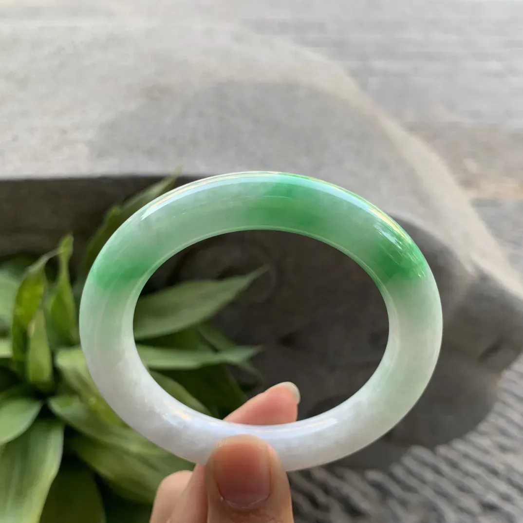 圈口 55.3-10.8【飘阳绿圆条手镯】圆条55 56可戴