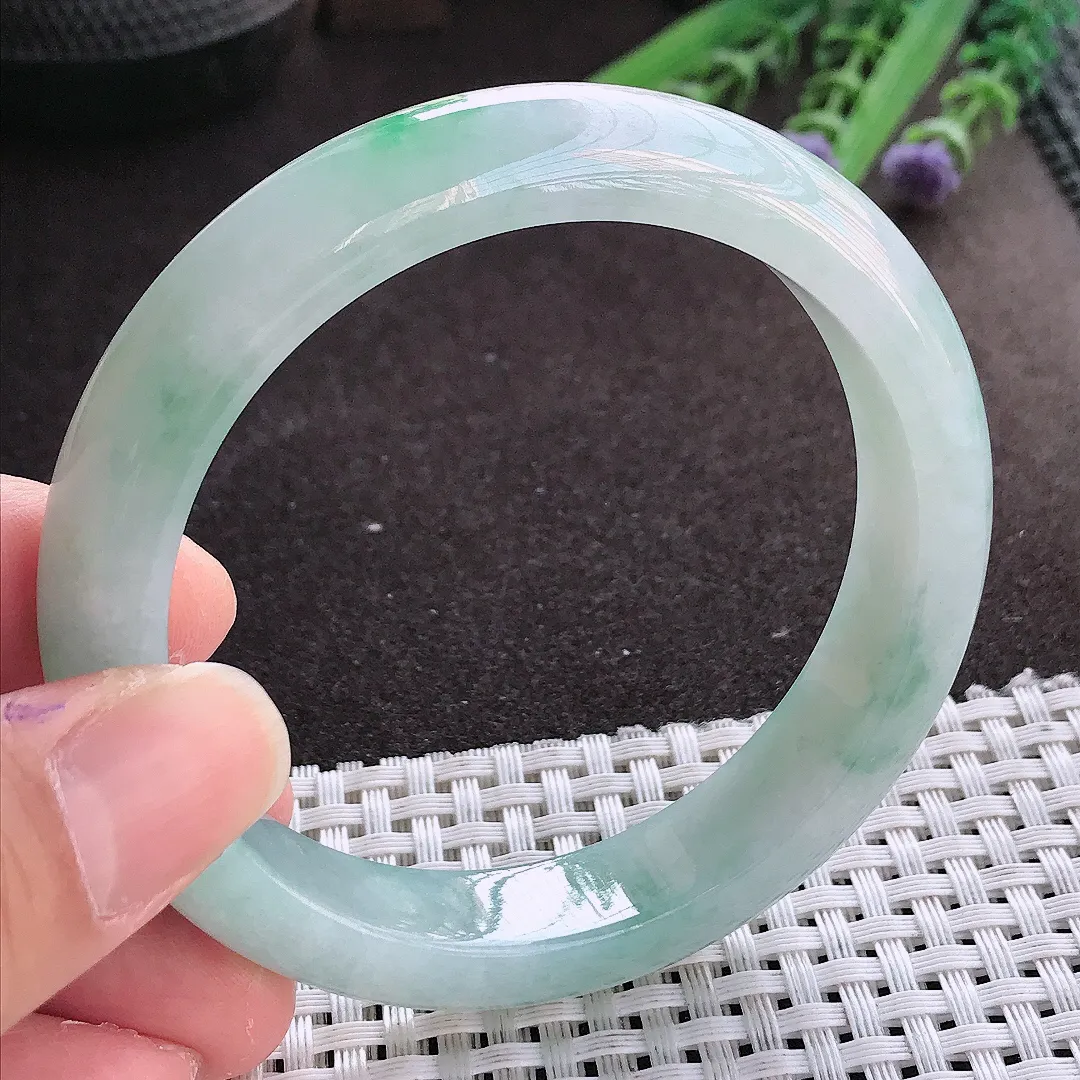 实拍翡翠A货58/12.7/8.5老坑冰润起胶飘绿手镯翡翠玉镯女款百搭