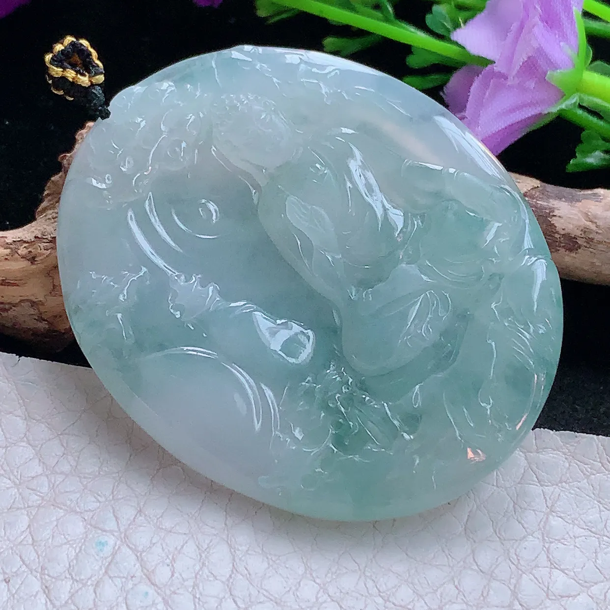 kh实拍52*44*5.8缅甸翡翠精雕阿弥陀佛玉坠 生肖守护神