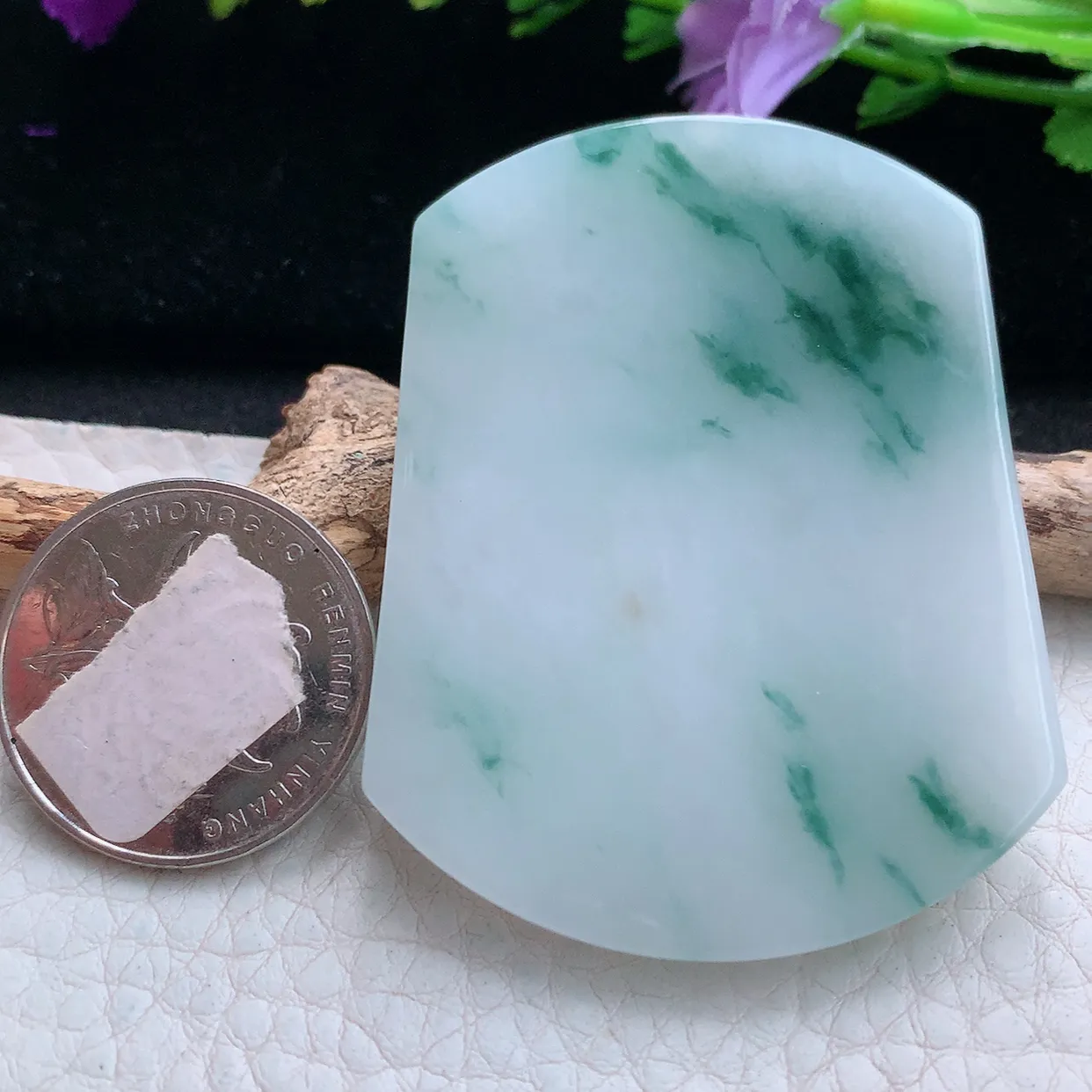 zen实拍55*43*4.8天然缅甸翡翠飘花平安无事牌吊坠 无字牌