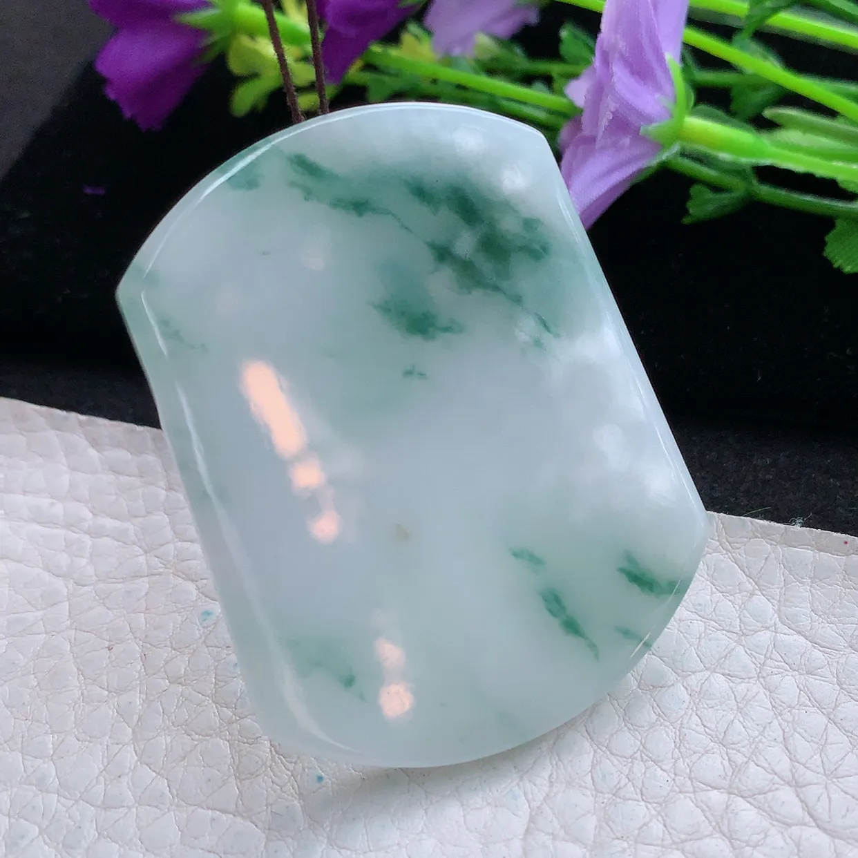 zen实拍55*43*4.8天然缅甸翡翠飘花平安无事牌吊坠 无字牌