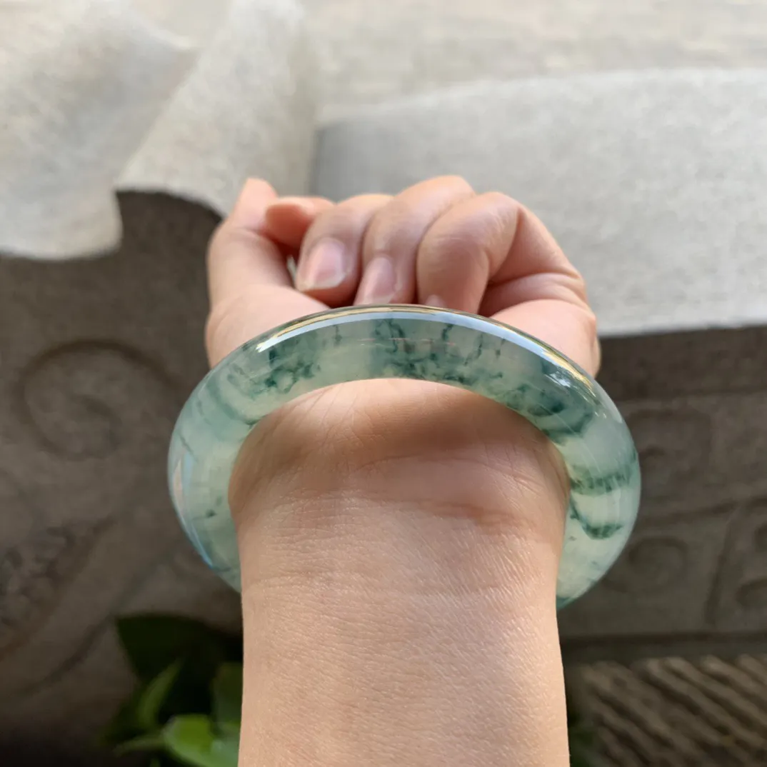 圈口  55.8-10.7【高冰飘花圆条手镯】圆条55 56可戴