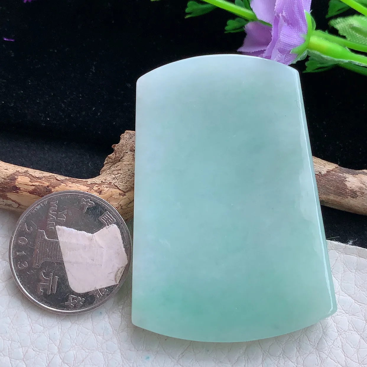 zen实拍57.8*40.6*6.6天然缅甸翡翠淡绿平安无事牌吊坠