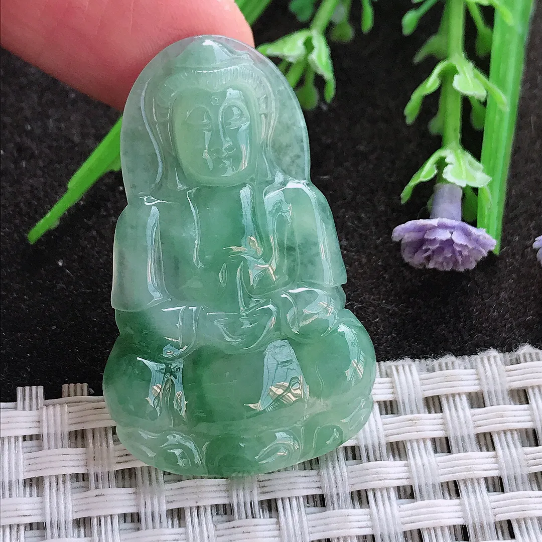 实拍A货翡翠39.8/25/4老坑冰胶水灵满绿小观音吊坠翡翠挂件
