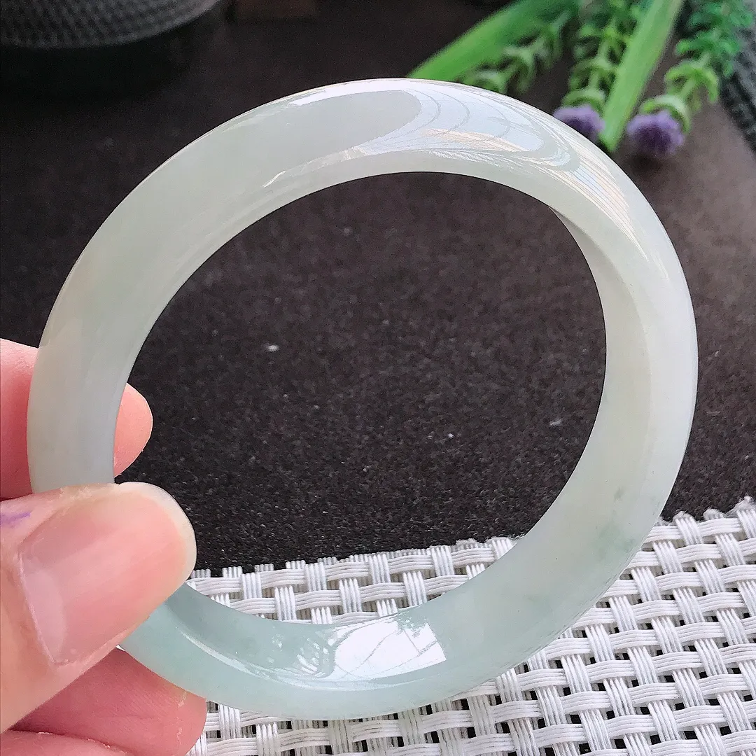 实拍翡翠A货58/13.1/8老坑冰胶水灵冰晴手镯翡翠玉镯女款百搭