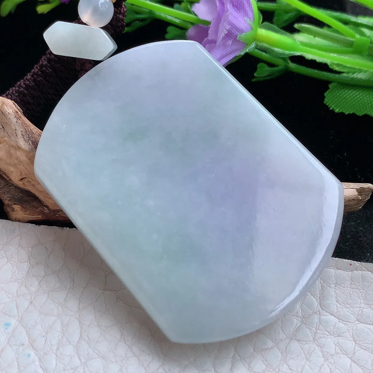 zen实拍54*41*6.2天然缅甸翡翠淡紫平安无事牌吊坠