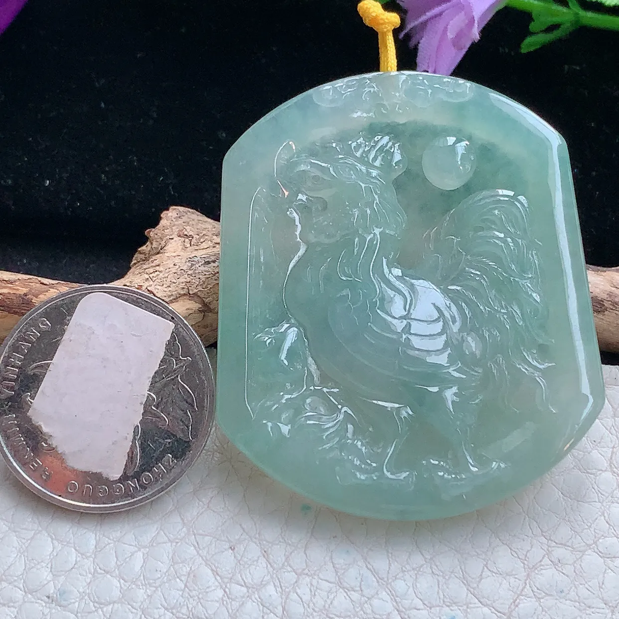 Ktj实拍50*42.6*6.3缅甸翡翠精雕冰透水绿生肖金鸡吊坠 生肖守护神