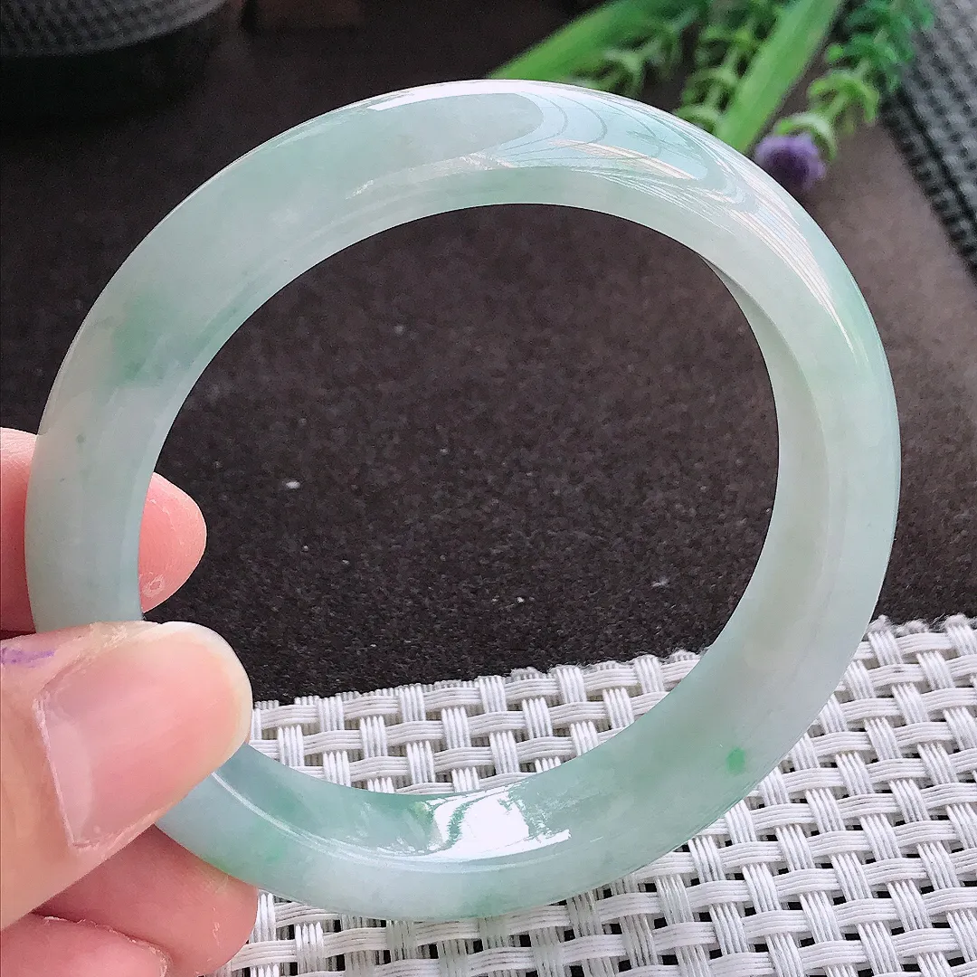 实拍翡翠A货58/12.7/8.5老坑冰润起胶飘绿手镯翡翠玉镯女款百搭